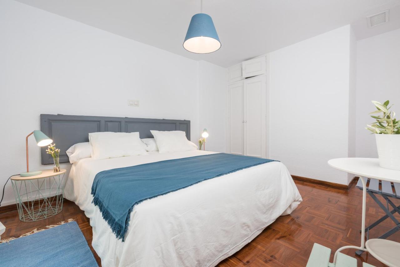 מאלגה Apartamentos Paseo De La Farola מראה חיצוני תמונה