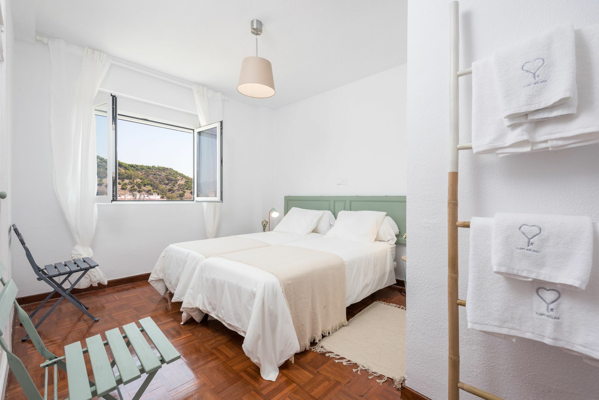 מאלגה Apartamentos Paseo De La Farola מראה חיצוני תמונה