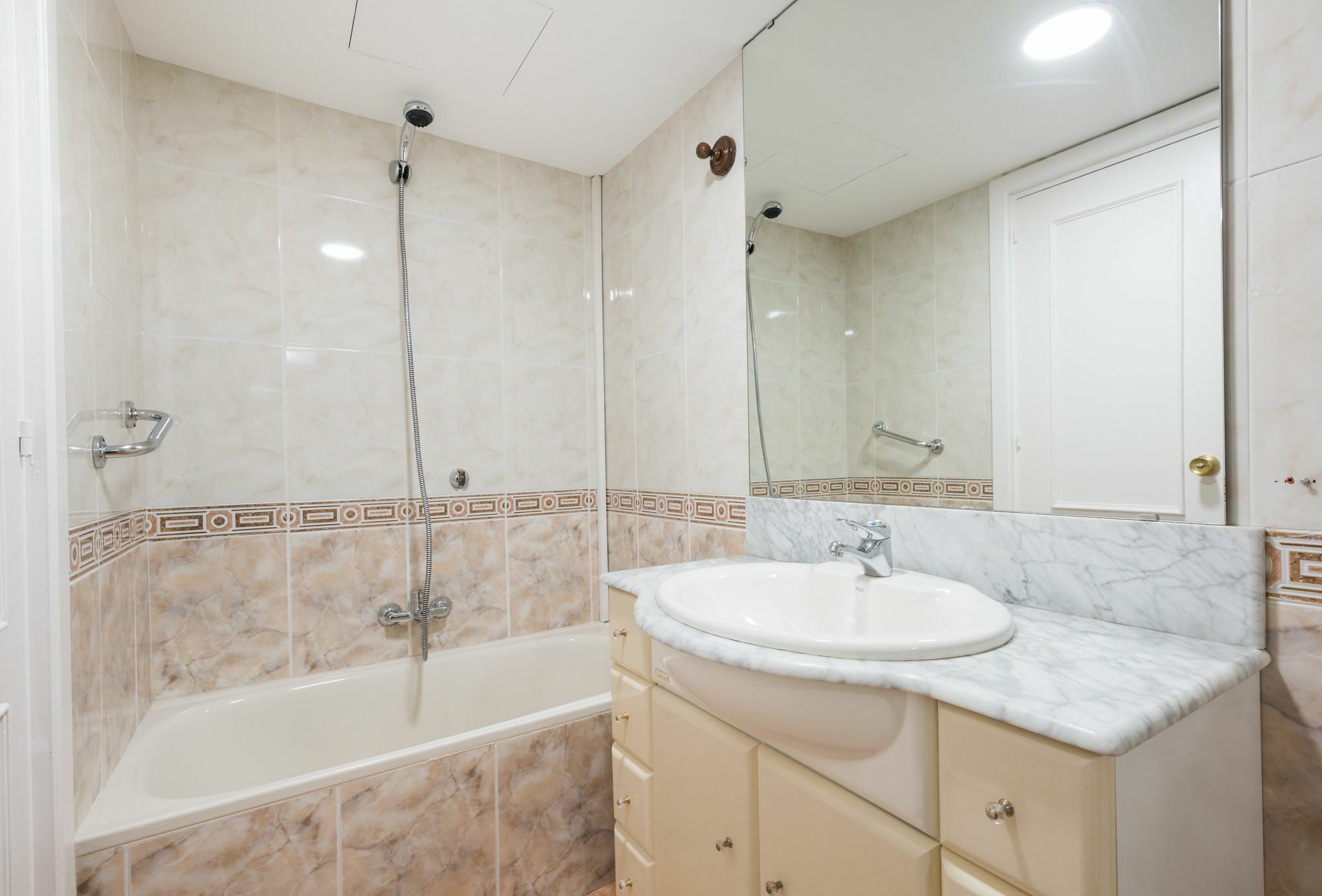 מאלגה Apartamentos Paseo De La Farola מראה חיצוני תמונה